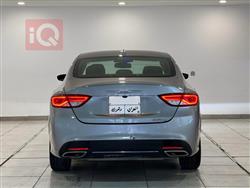 Chrysler 200